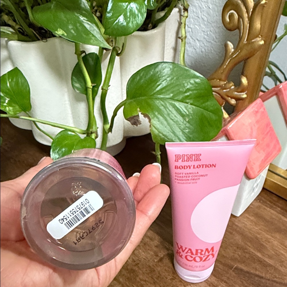 PINK Victoria's Secret Warm & Cozy Pink Body Lotion and Mist - Picture 4 of 5